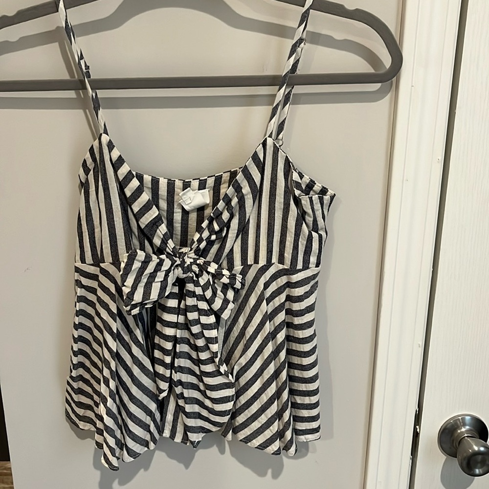 Flawless Crop top with bow-tie front Small